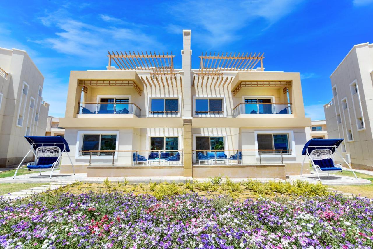 Tolip Resort El Galala Majestic Айн Сохна Екстериор снимка